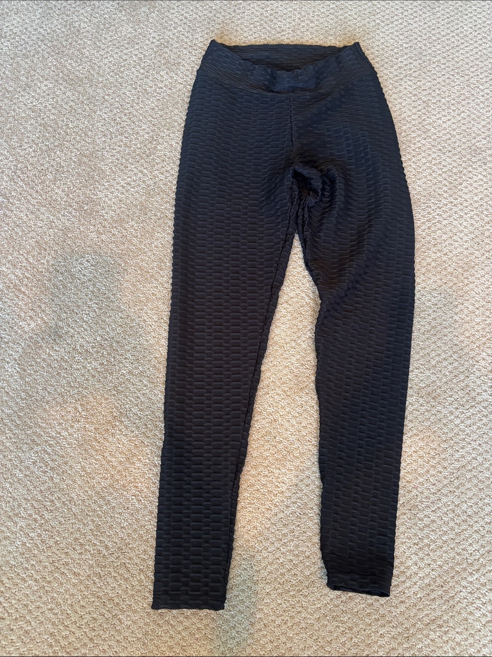 Worn Once Textured High-Waist Butt Lifting Black Leggings